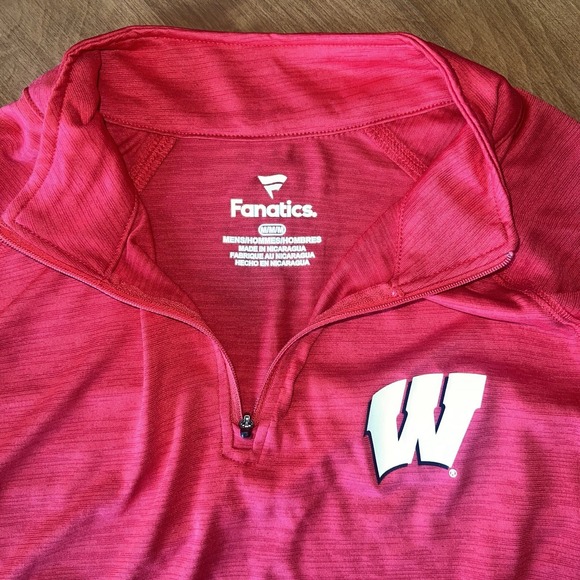 Fanatics Jackets & Blazers - NEW Wisconsin Badgers‎ Fanatics Classic Homefield Quarter-Zip Top Red Men's Med